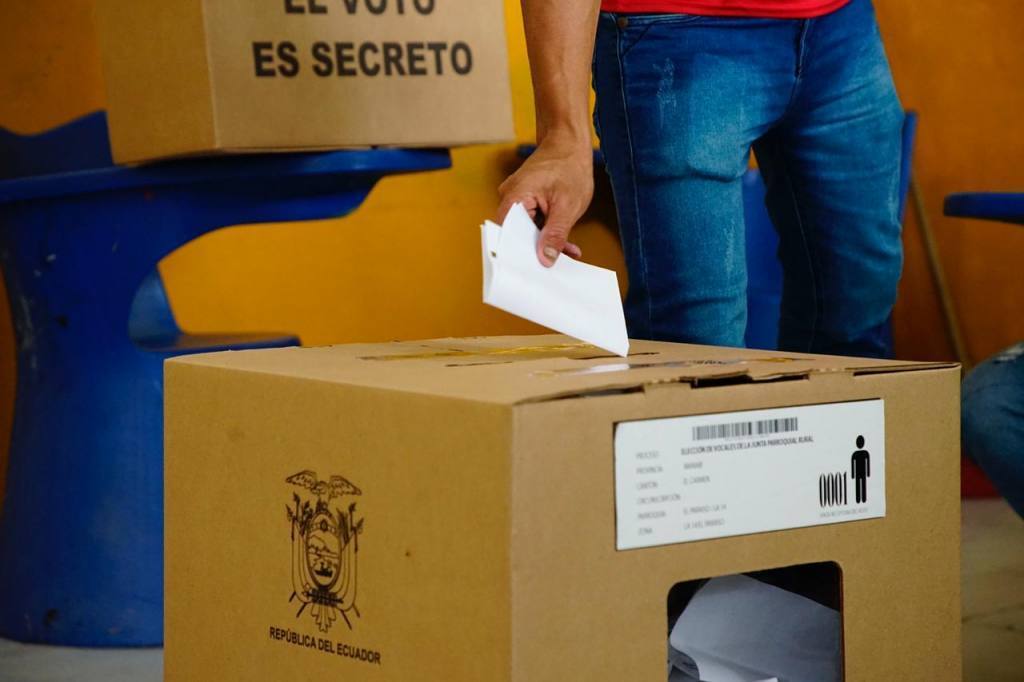 Perspectiva Latinoamericana | Crisis institucional amenaza la segunda vuelta en Ecuador