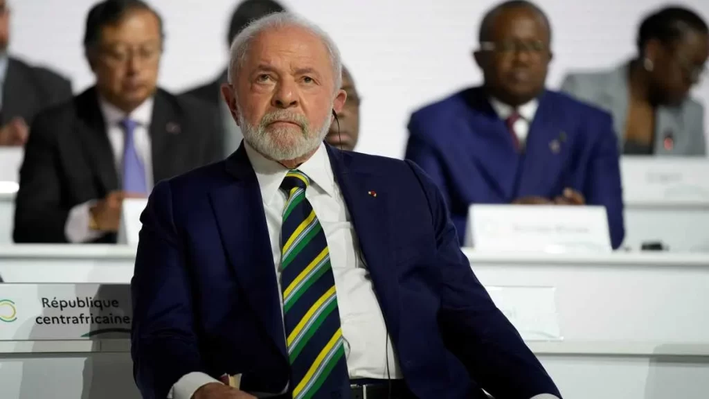 Lula promueve la reforma del sistema global en la Cumbre de París