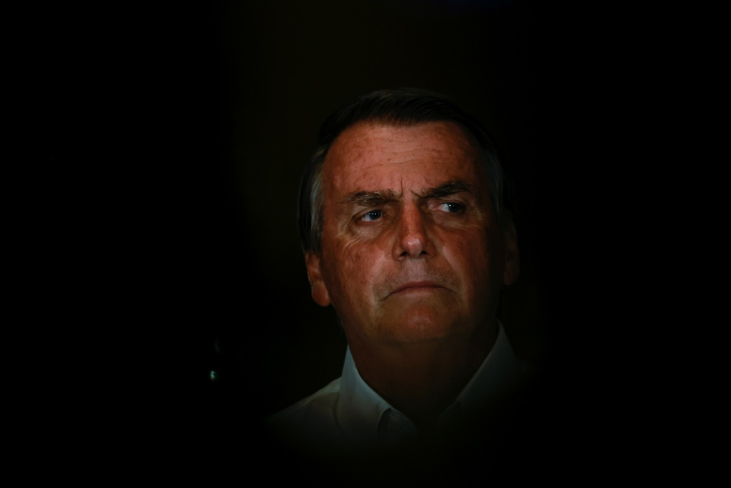 Bolsonaro acusado de formar una ” asociación criminal”