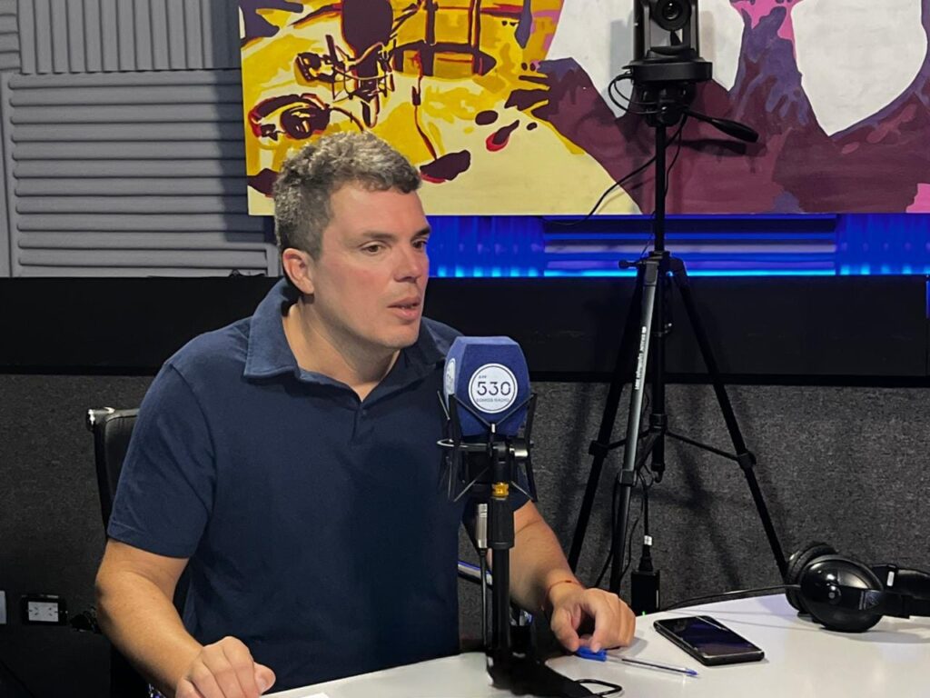 “Trump bombardea Irán para marcarle la cancha a China y fortalecerse internamente”